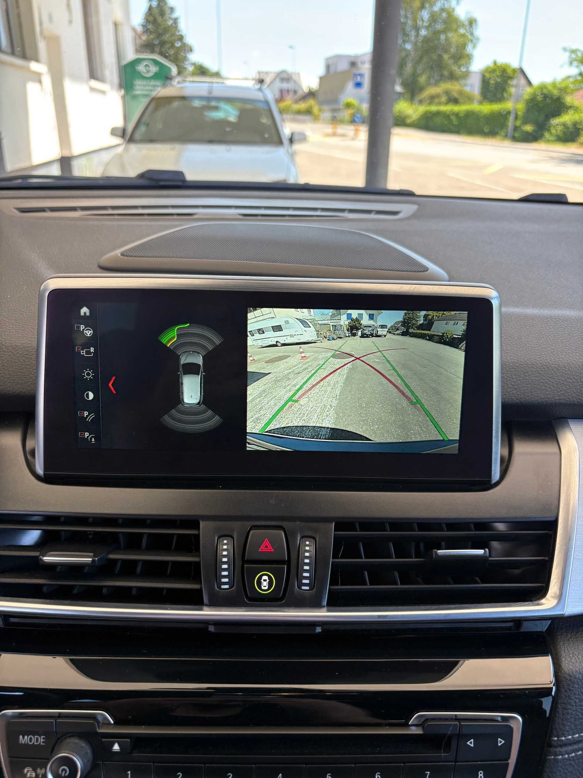 BMW 225i xDrive Active Tourer Sport Line Steptronic-image-10
