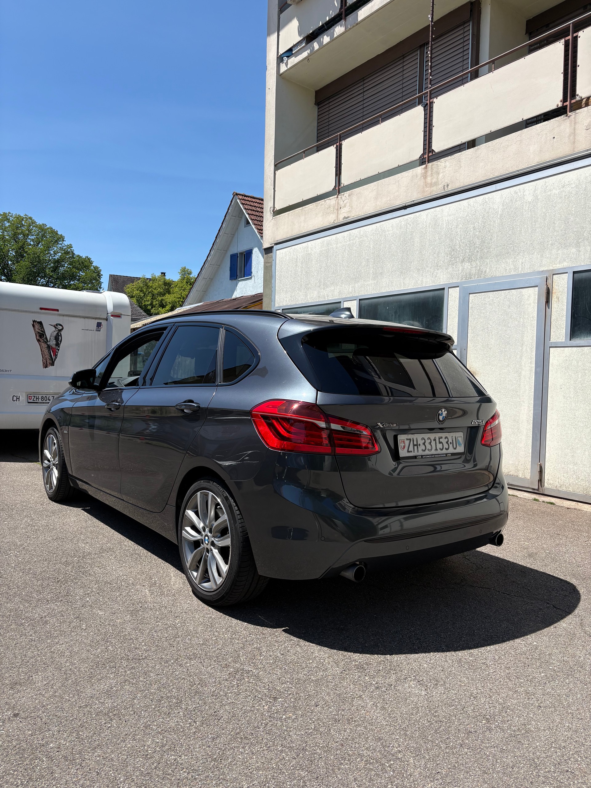 BMW 225i xDrive Active Tourer Sport Line Steptronic-image-3