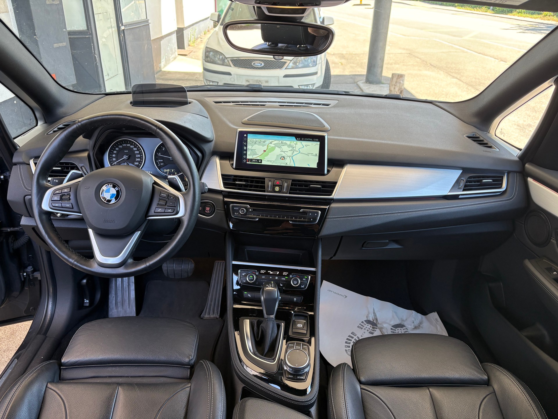 BMW 225i xDrive Active Tourer Sport Line Steptronic-image-7
