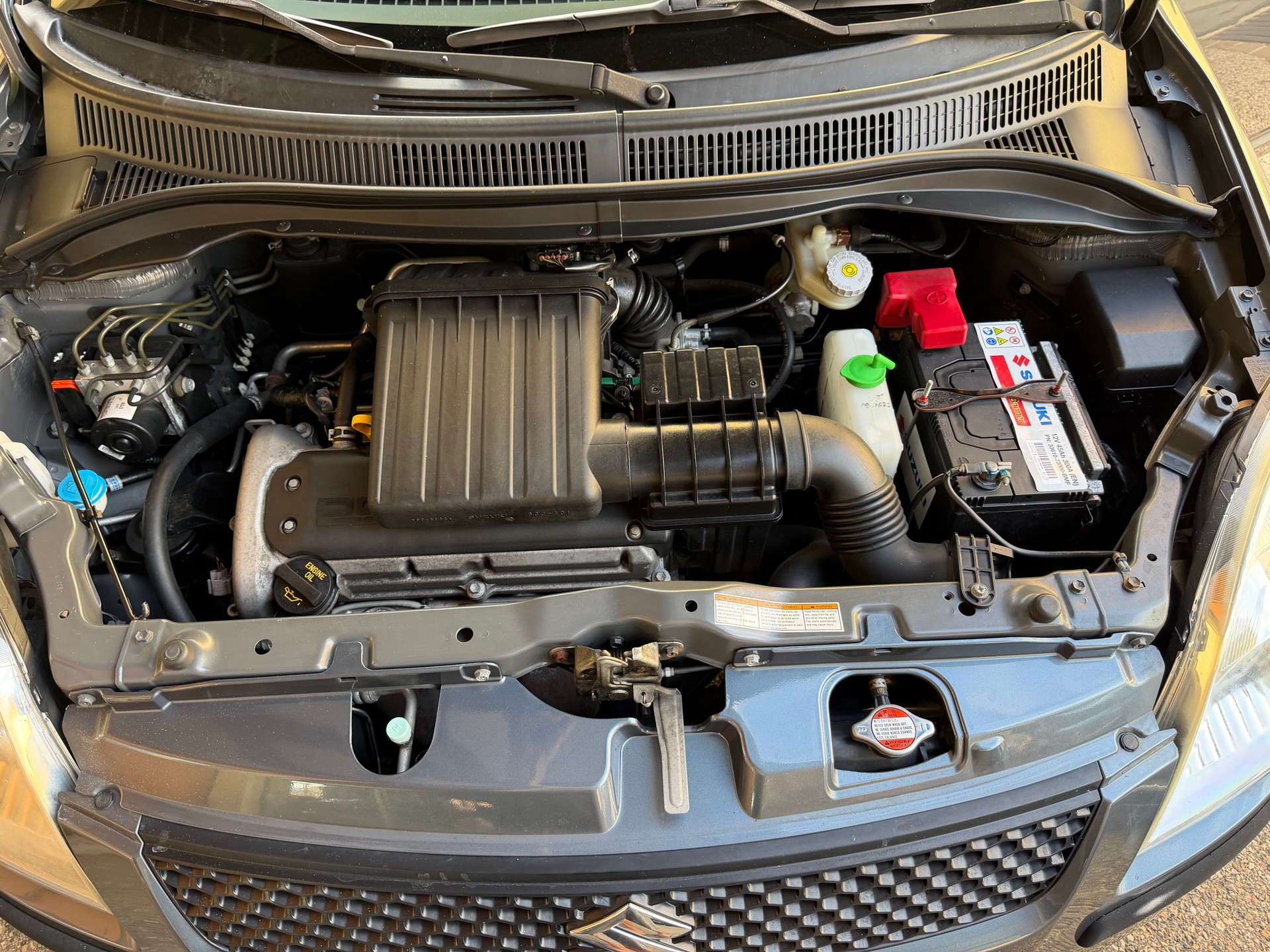 SUZUKI Swift 1.3i 16V GL Top 4x4-image-4
