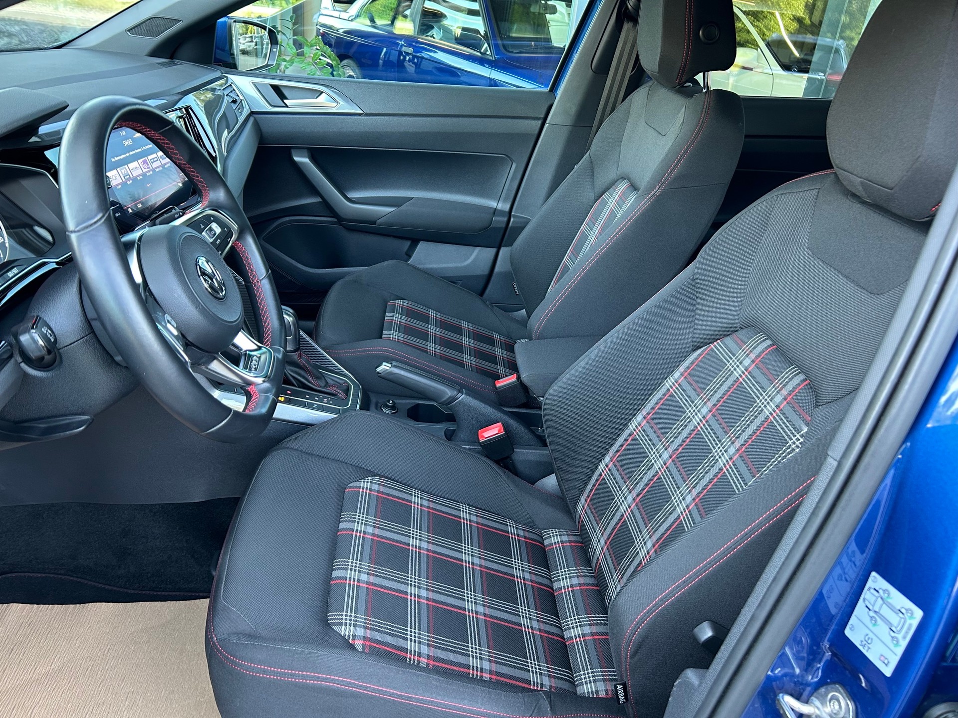 VW Polo 2.0 TSI GTI DSG-image-10