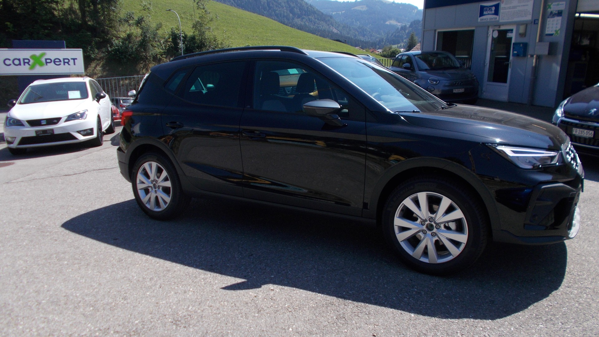 SEAT Arona 1.5 Eco TSI FR DSG-image-1