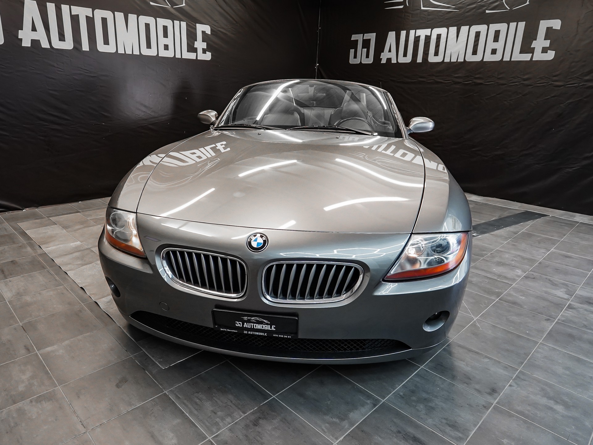 BMW Z4 3.0i Roadster-image-1