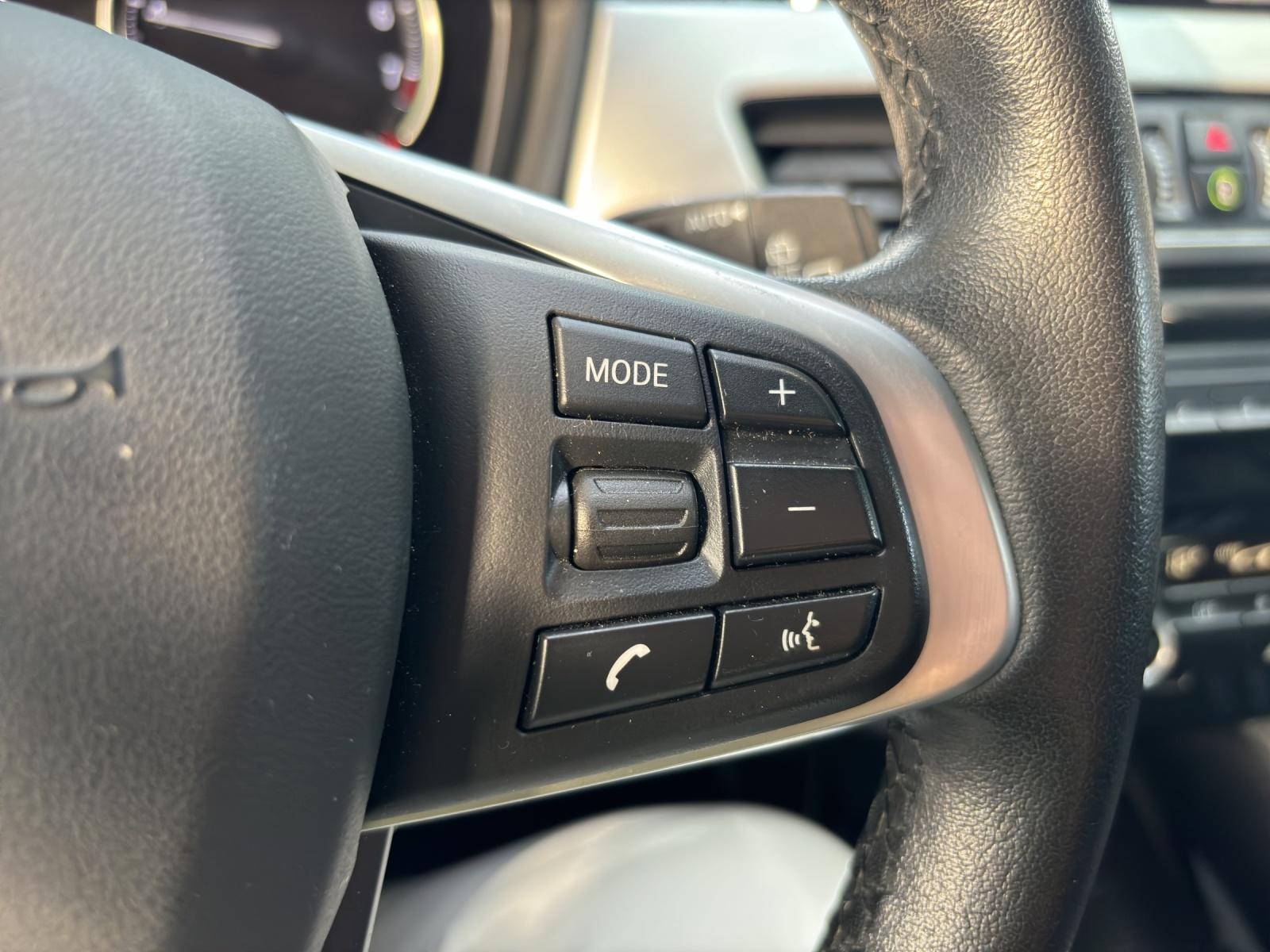 BMW X1 18i sDrive-image-15