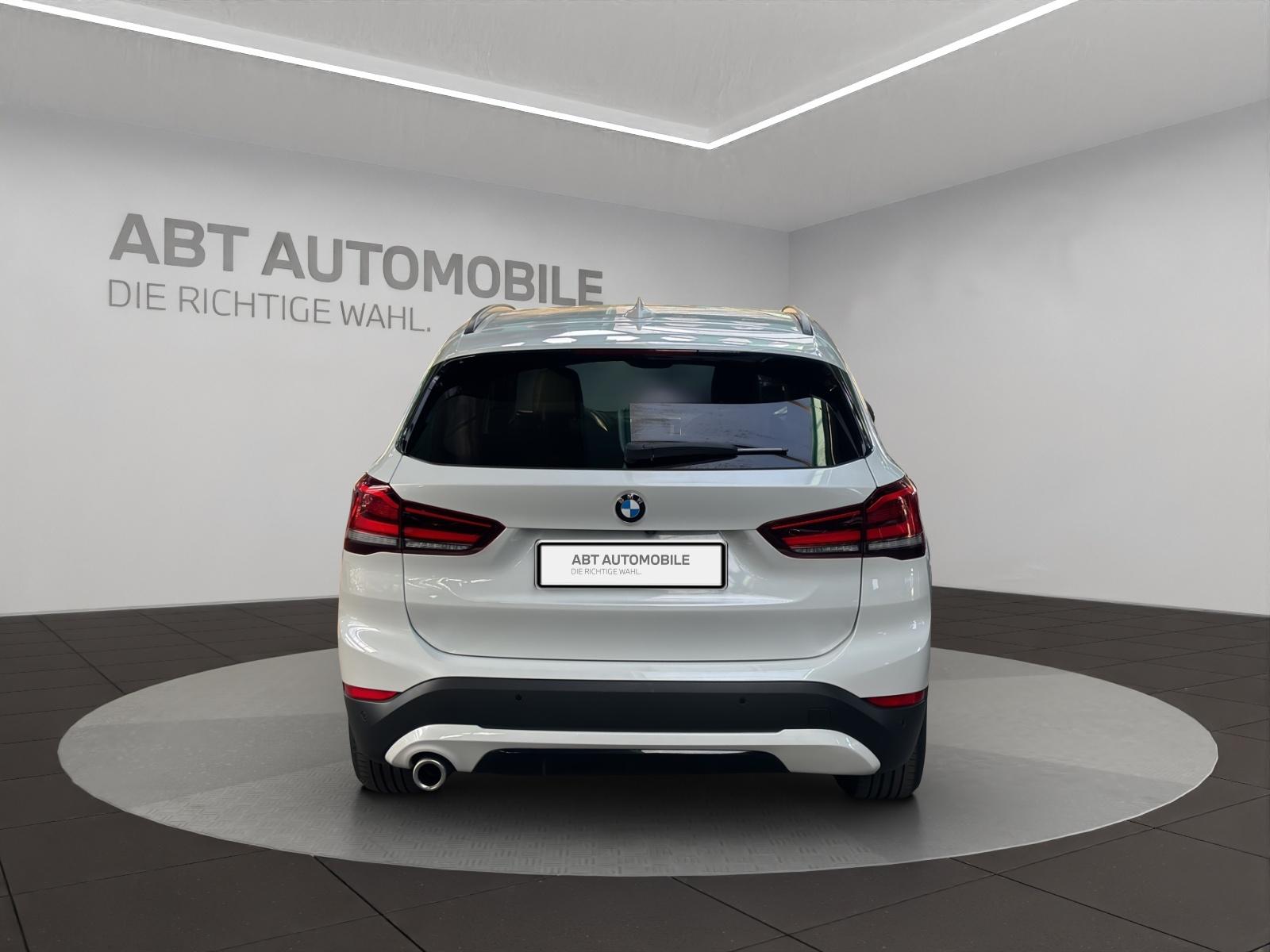 BMW X1 18i sDrive-image-4