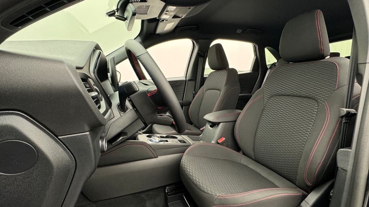 FORD Kuga 1.5 SCTi ST-Line Automat FWD-image-4