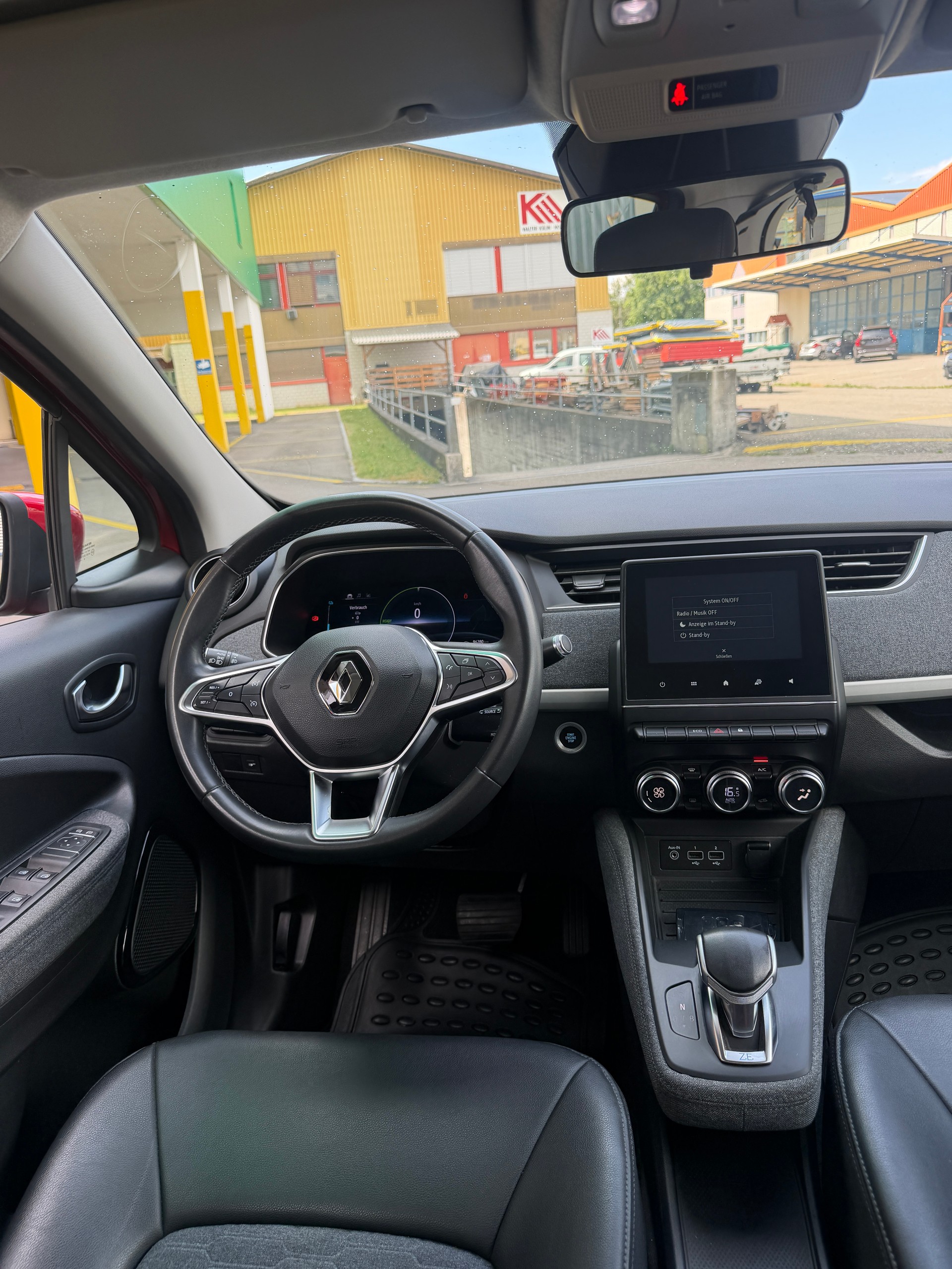 RENAULT Zoe Riviera R135 (Batterie Miete)-image-8