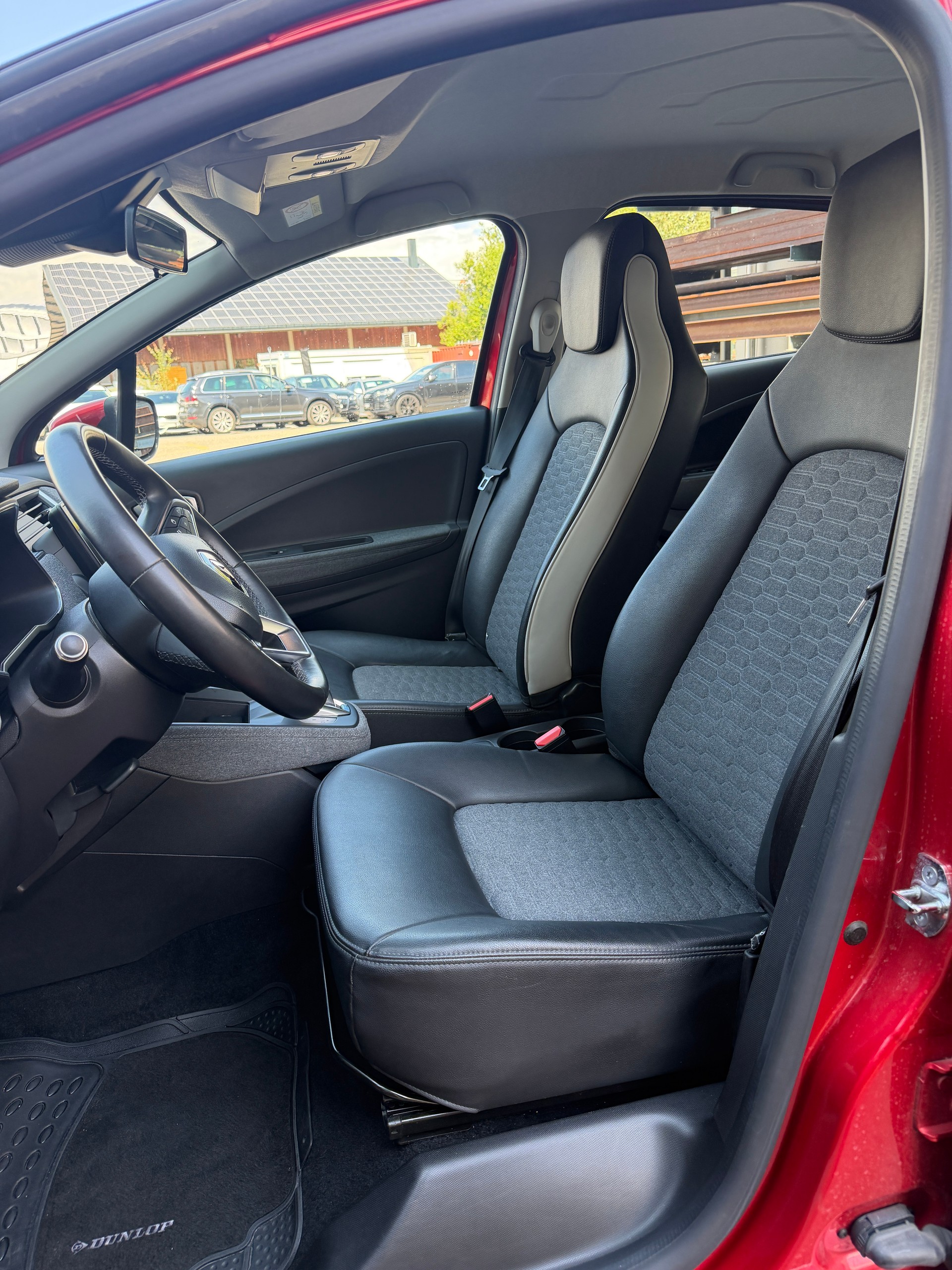 RENAULT Zoe Riviera R135 (Batterie Miete)-image-7