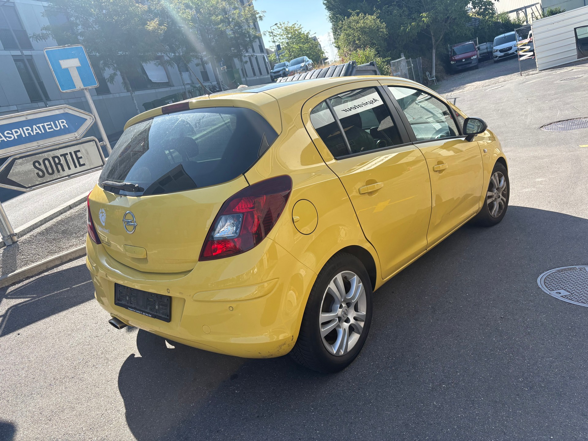 OPEL Corsa 1.4 TP Final Edition-image-3