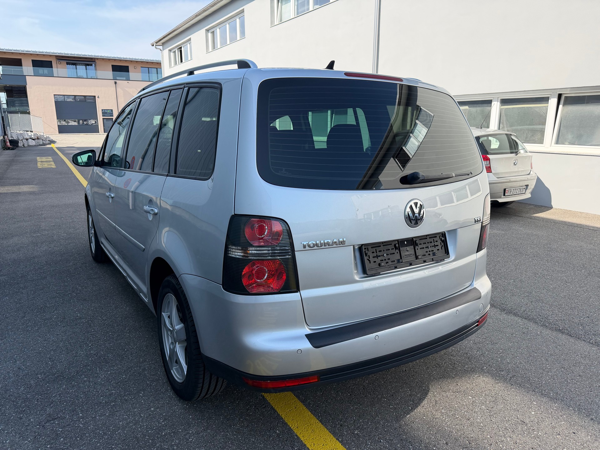 VW Touran 1.4 TSI Highline DSG-image-6