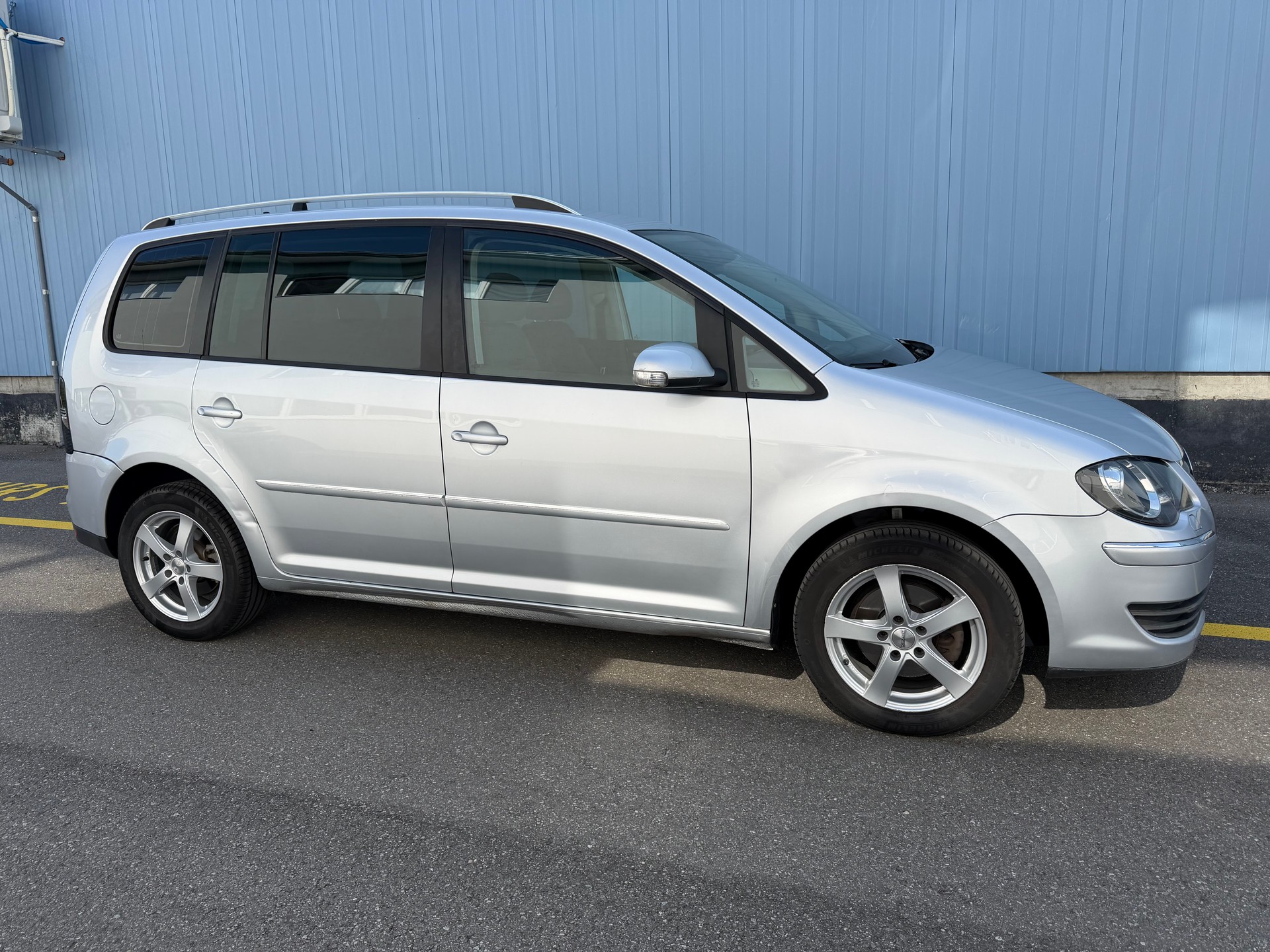 VW Touran 1.4 TSI Highline DSG-image-3