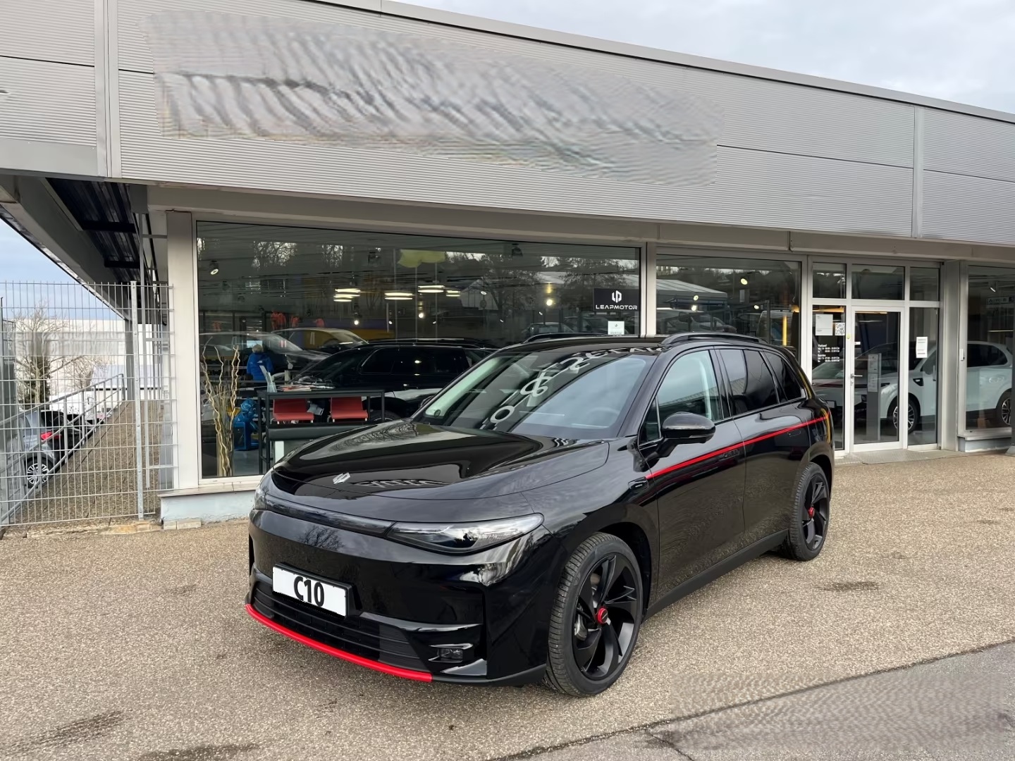 LEAPMOTOR C10 82kWh AWD-image-0