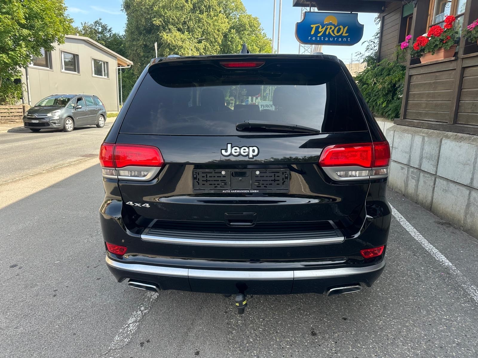 JEEP Grand Cherokee 3.0 CRD Summit Automatic-image-5