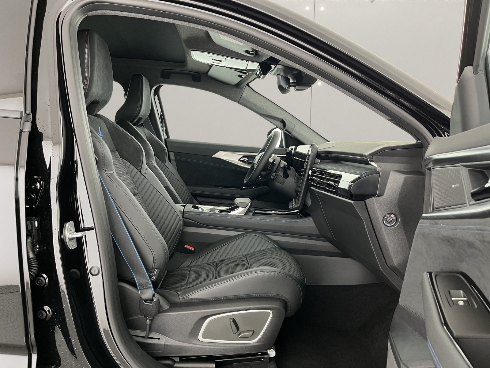 RENAULT Austral 1.2 E-Tech esprit Alpine-image-15