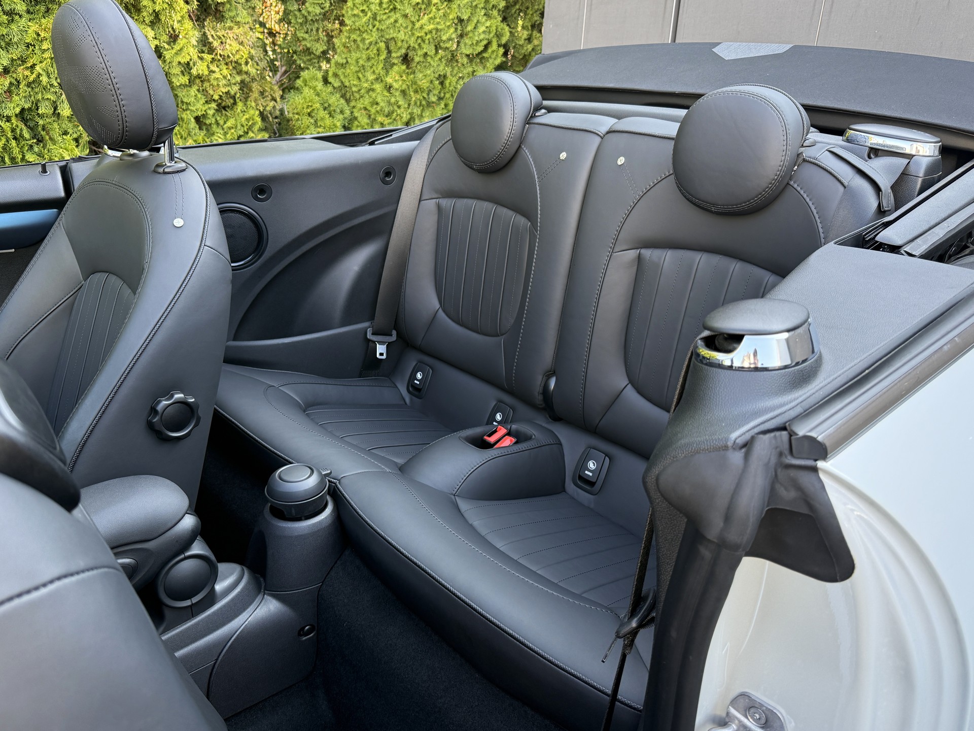 MINI Cooper Cabriolet DKG / Gratis Service / Digital Tacho-image-22