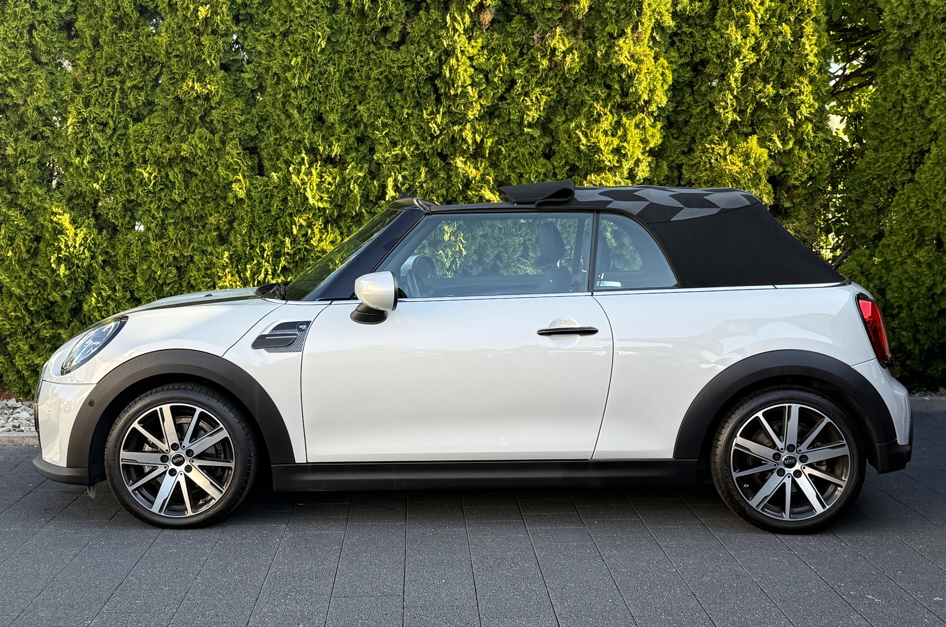 MINI Cooper Cabriolet DKG / Gratis Service / Digital Tacho-image-8