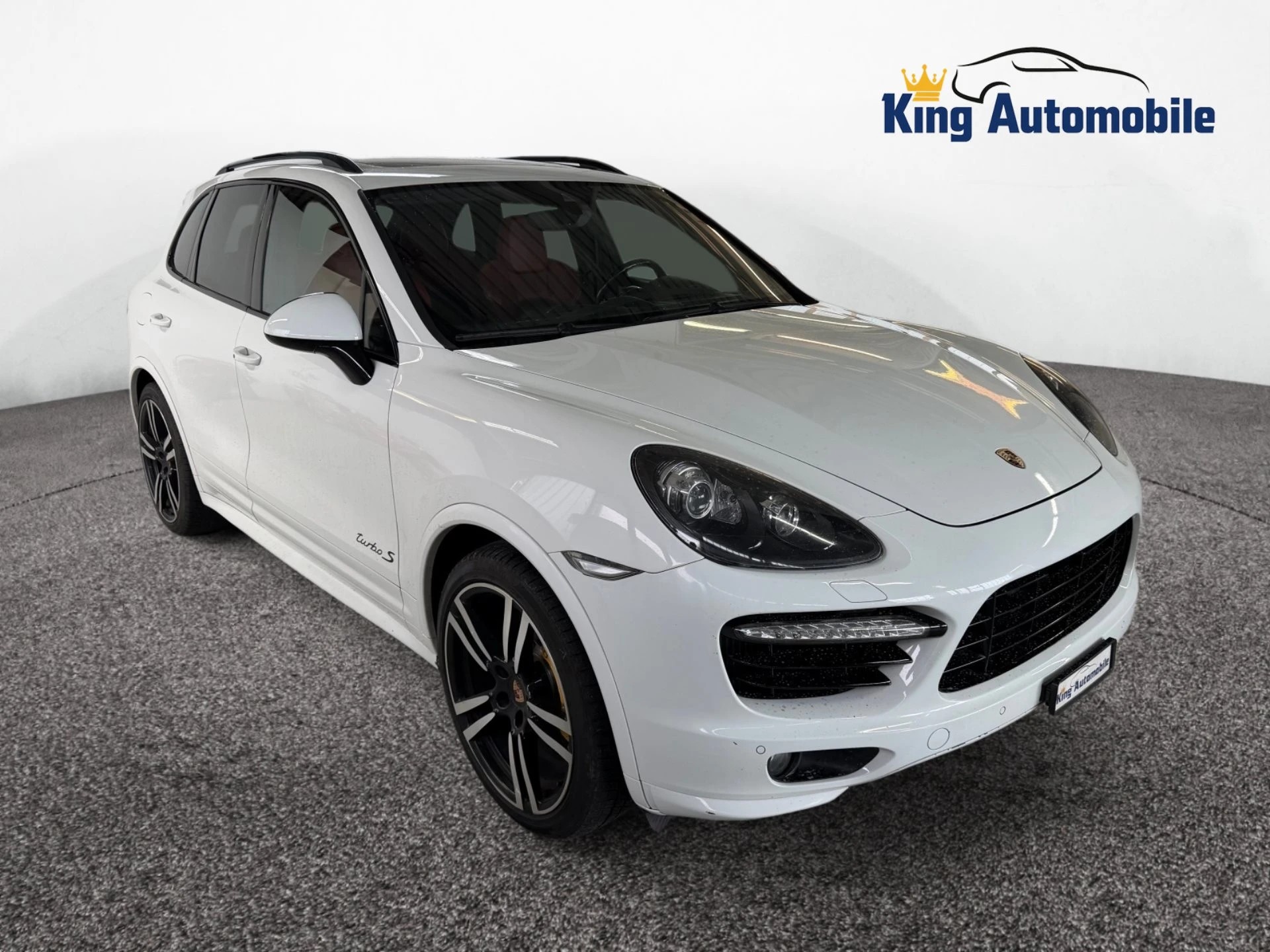 PORSCHE Cayenne Turbo S | AHK 3.5t. | Pano Dach | Sitz-Belüftung | RF-Kamera-image-3