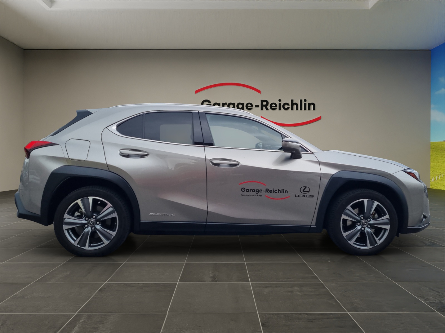 LEXUS UX 300e Excellence-image-5