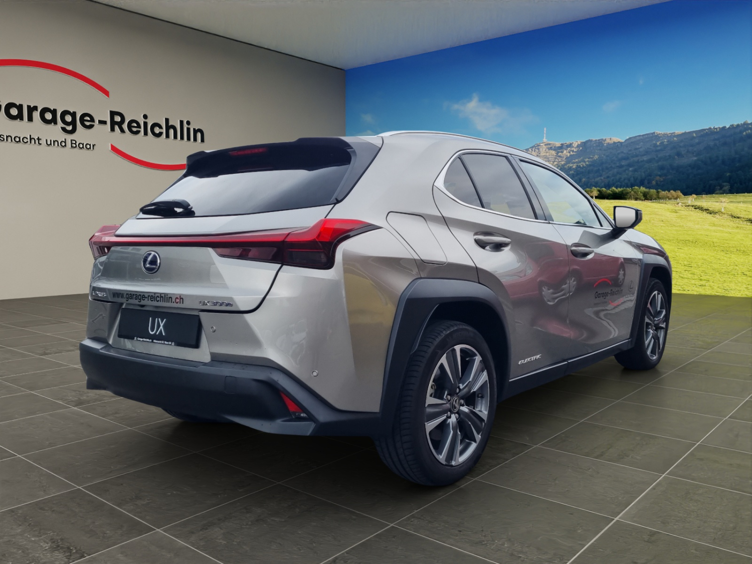 LEXUS UX 300e Excellence-image-4