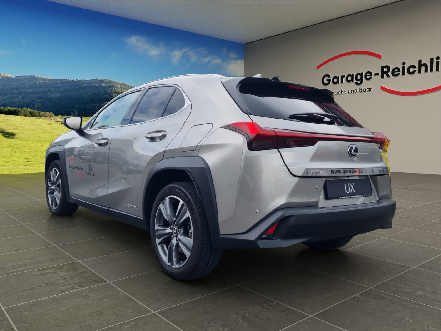 LEXUS UX 300e Excellence-image-2
