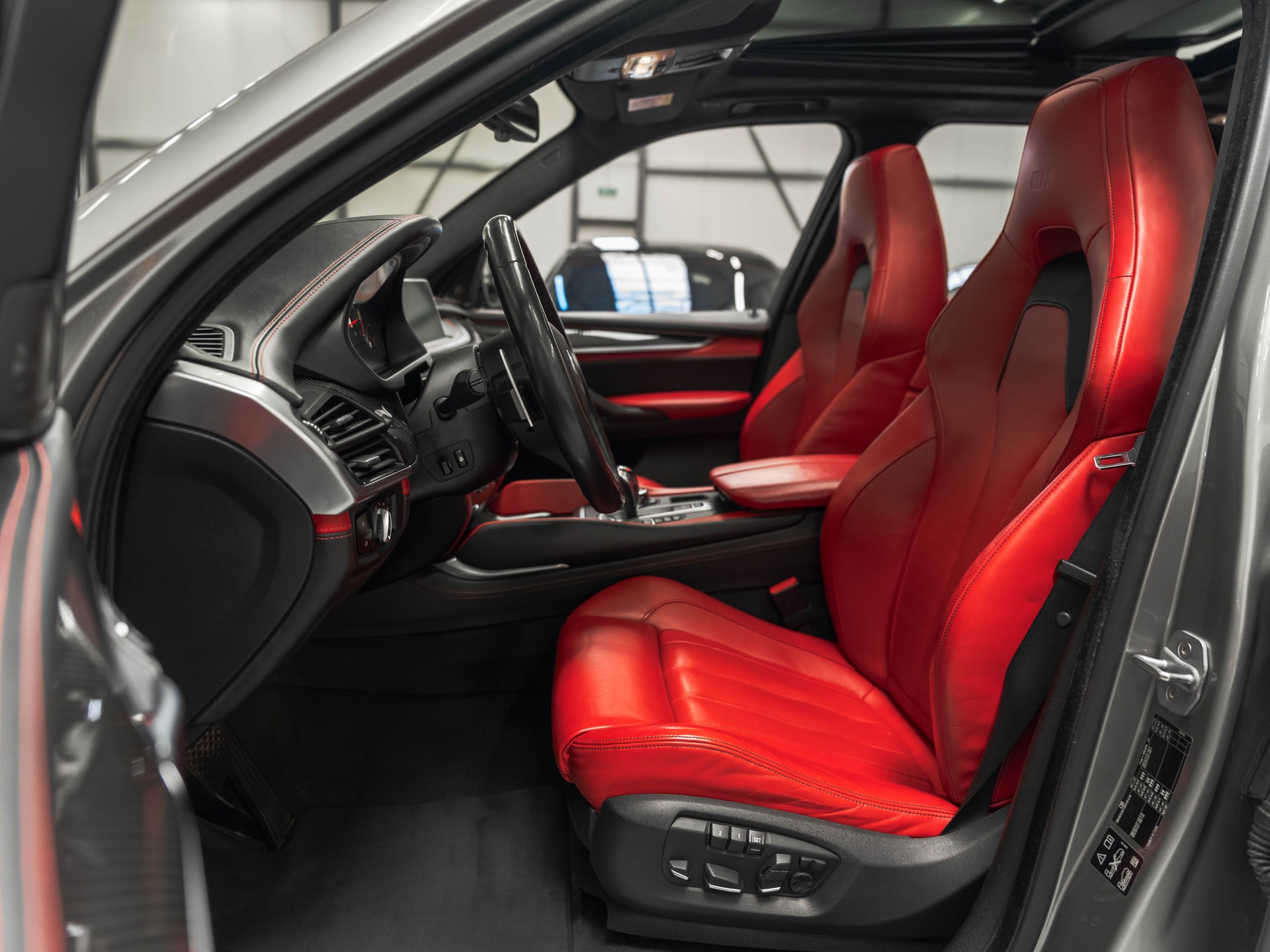 BMW X5M Steptronic-image-7