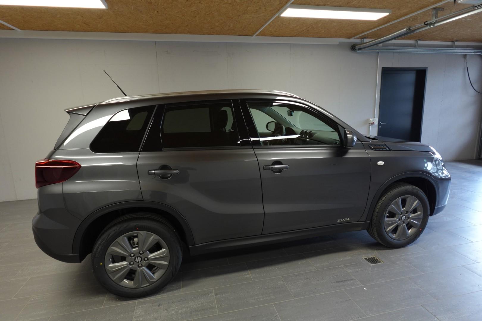 SUZUKI Vitara 1.4 T Compact+ Hybrid 4x4-image-6