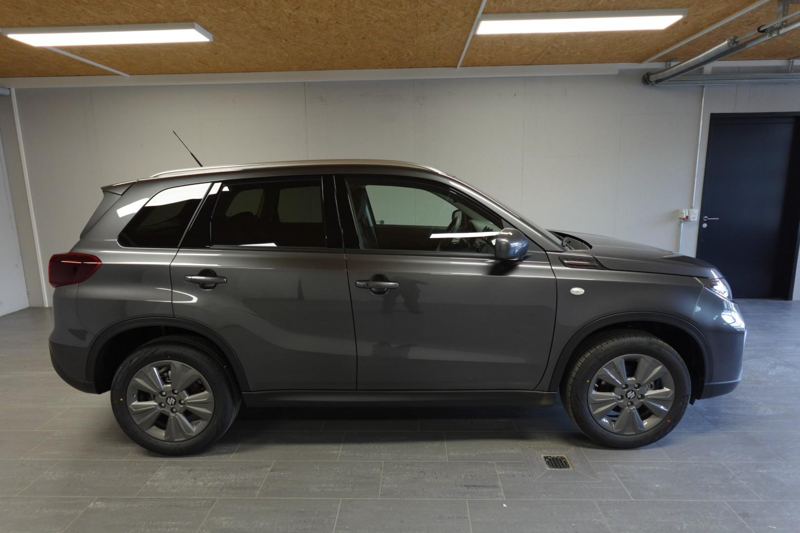 SUZUKI Vitara 1.4 T Compact+ Hybrid 4x4-image-5