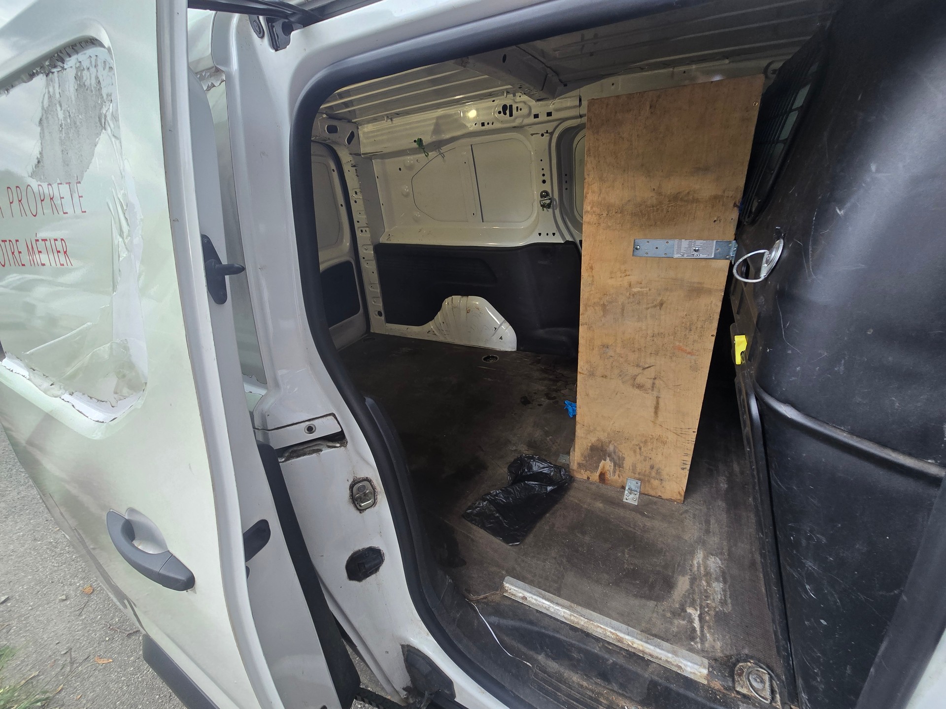 PEUGEOT Partner 1.6 Blue HDi s/s Grip Long 1000kg-image-6