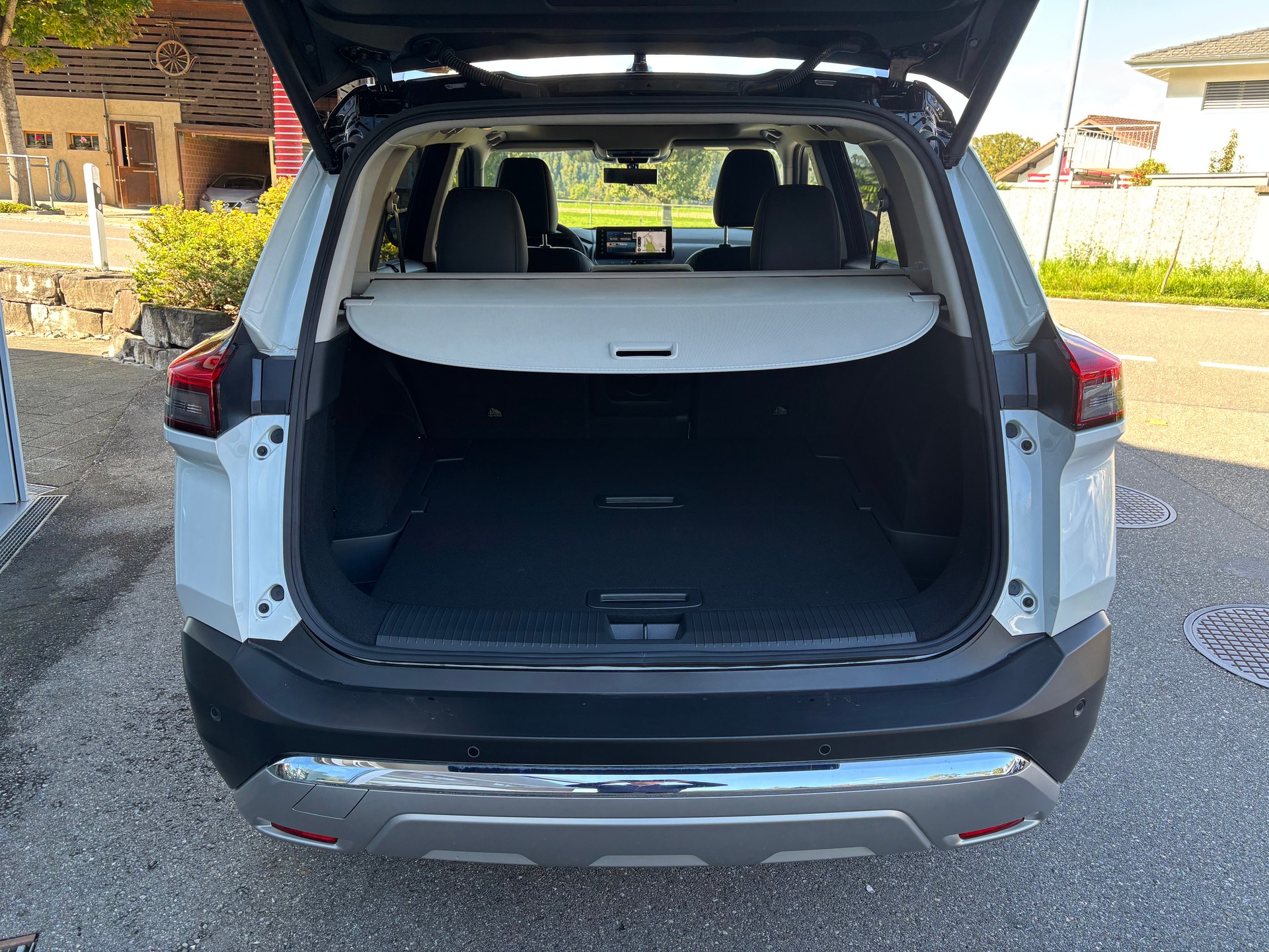 NISSAN X-Trail 1.5 e-Power 4WD Tekna+-image-4