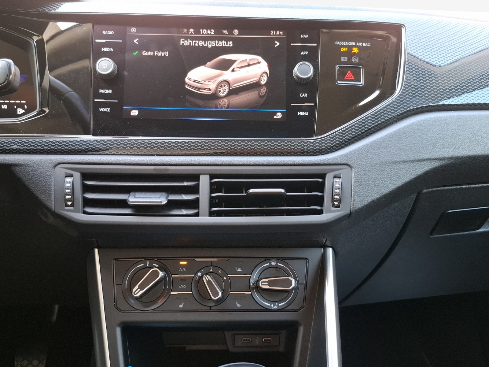 VW Polo 1.0 TSI Life-image-10
