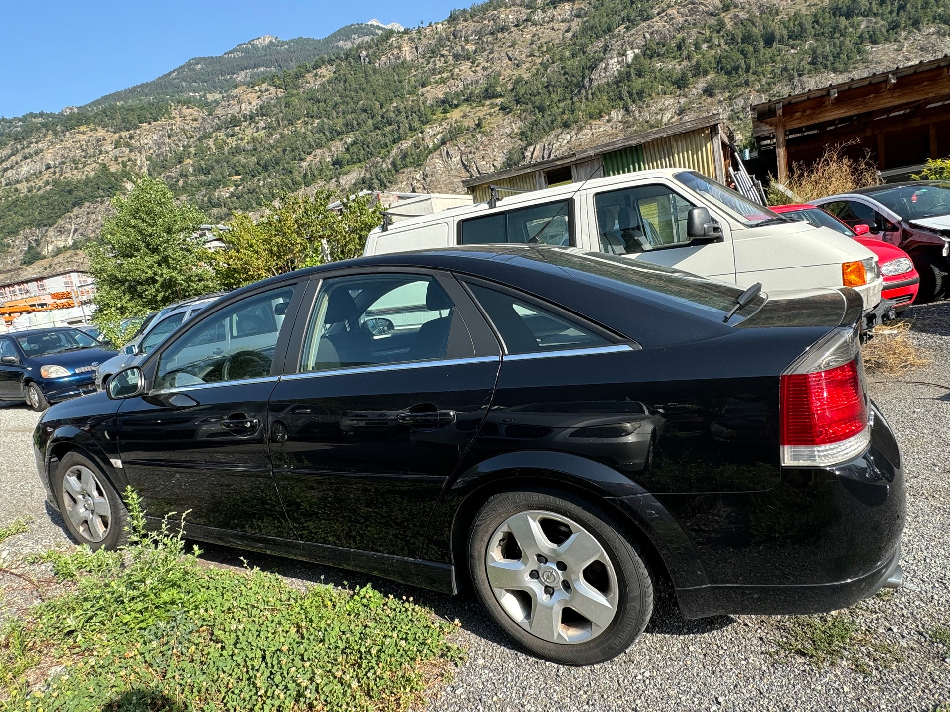 OPEL Vectra 2.0 Turbo Cosmo-image-2