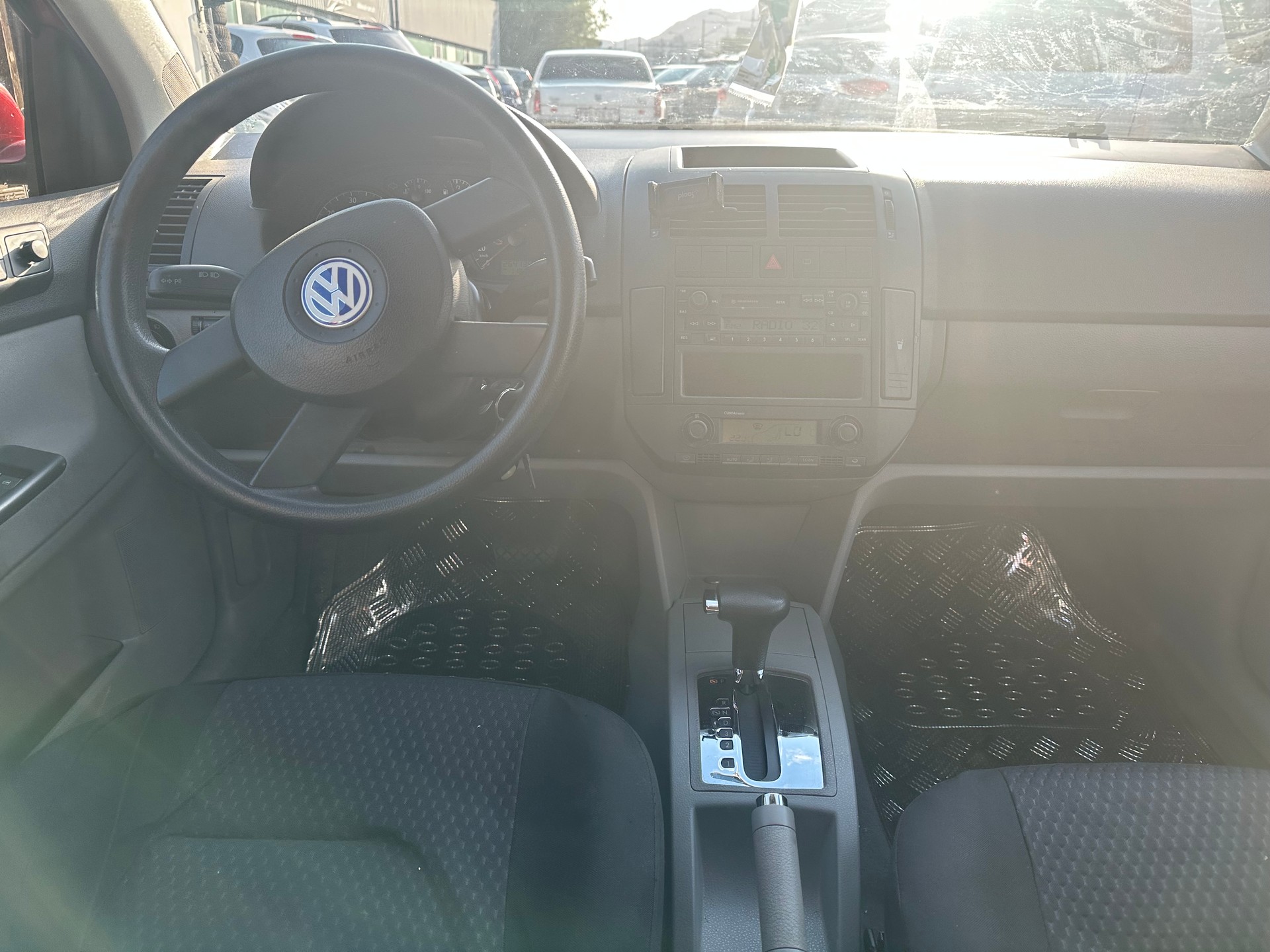VW POLO-image-5