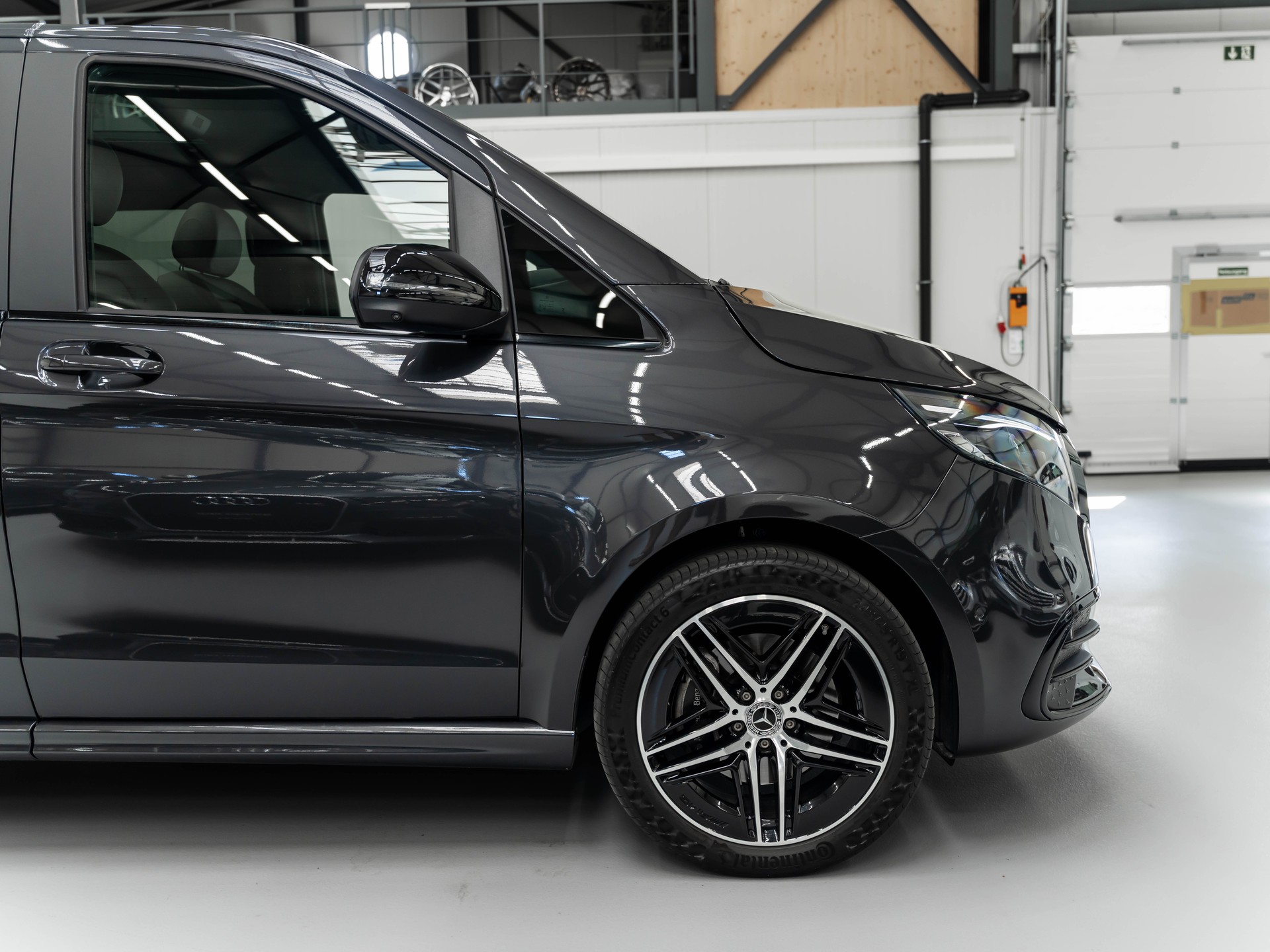 MERCEDES-BENZ V 300 d lang Exclusive 4Matic 9G-Tronic-image-17