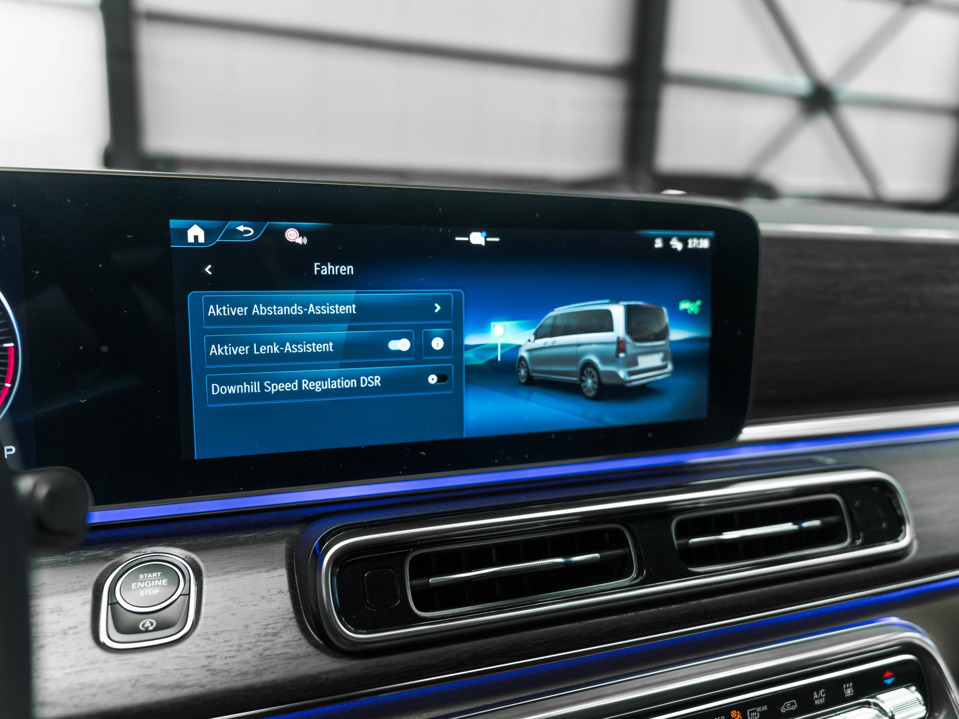 MERCEDES-BENZ V 300 d lang Exclusive 4Matic 9G-Tronic-image-25