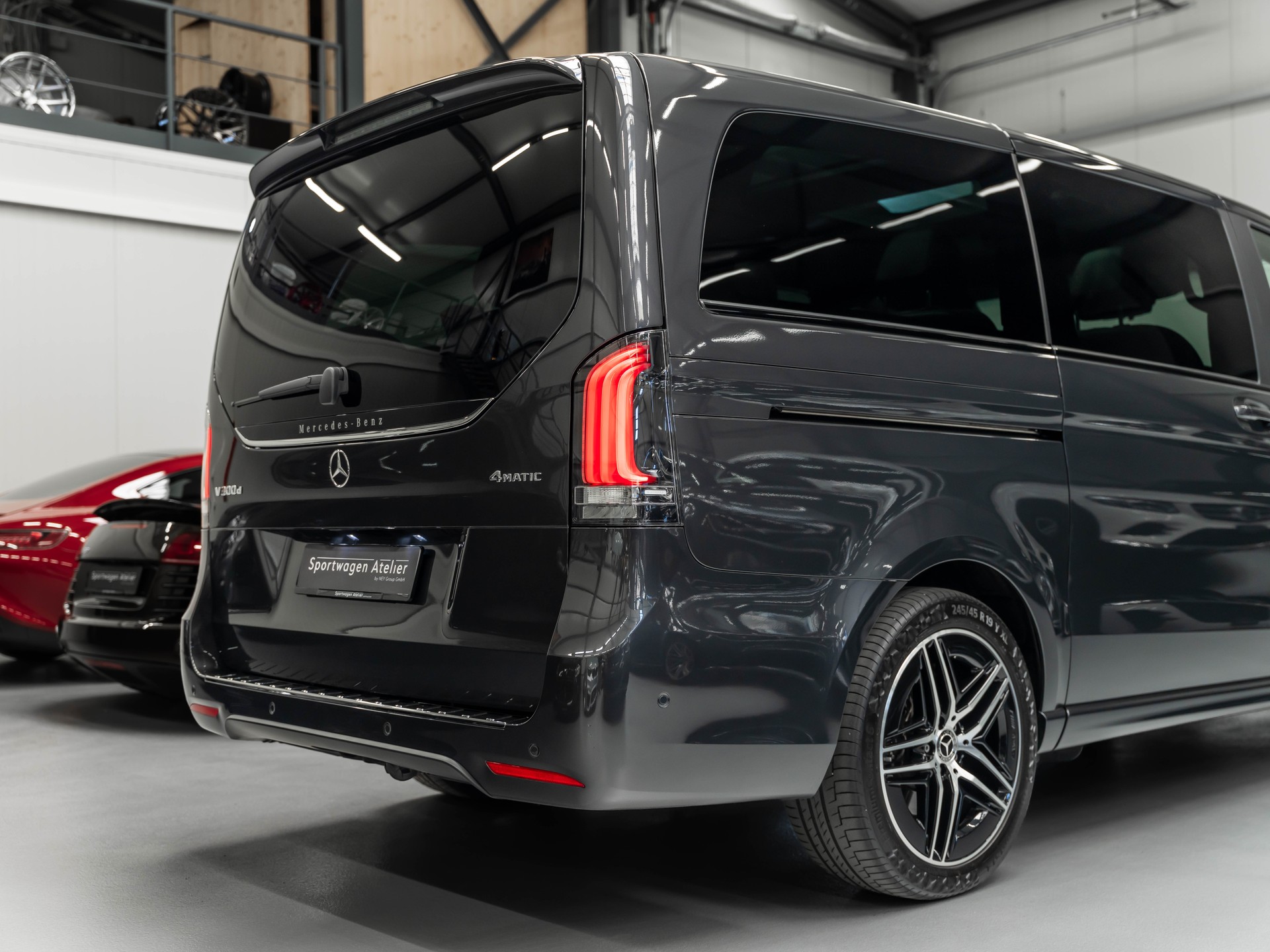 MERCEDES-BENZ V 300 d lang Exclusive 4Matic 9G-Tronic-image-16