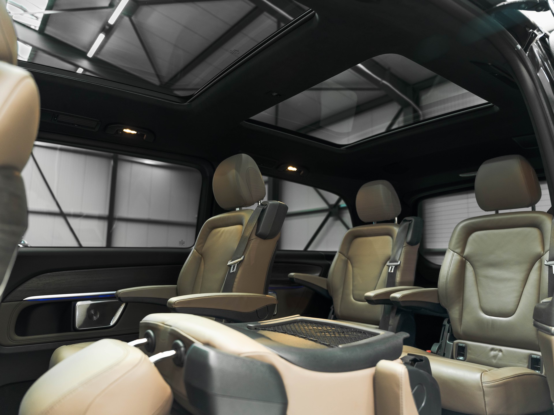 MERCEDES-BENZ V 300 d lang Exclusive 4Matic 9G-Tronic-image-13