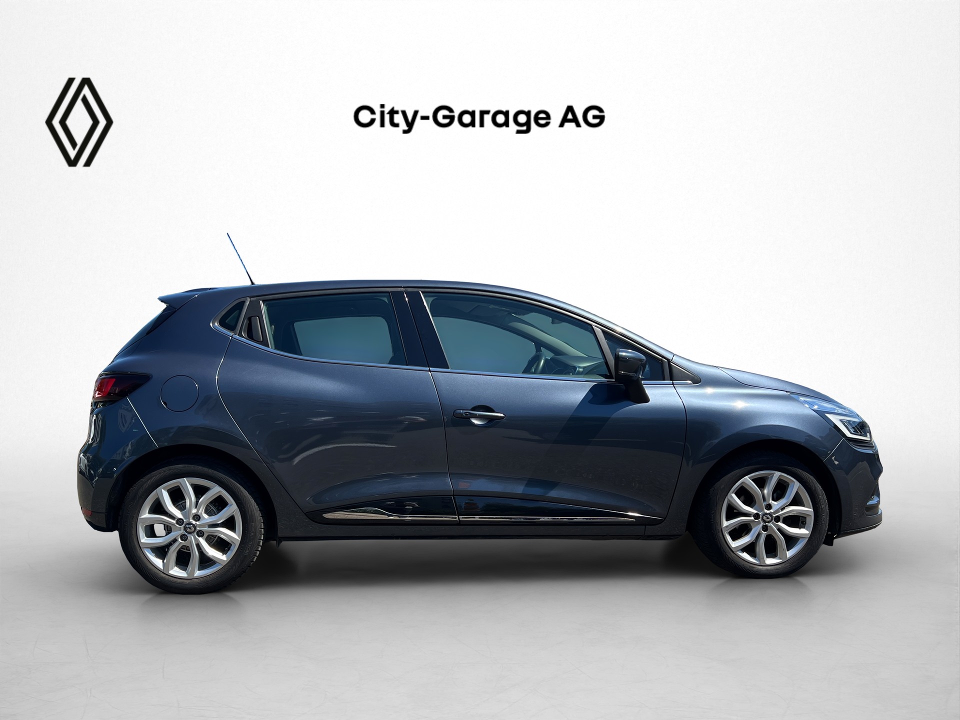 RENAULT Clio 1.2 TCe 120 Intens S/S-image-6