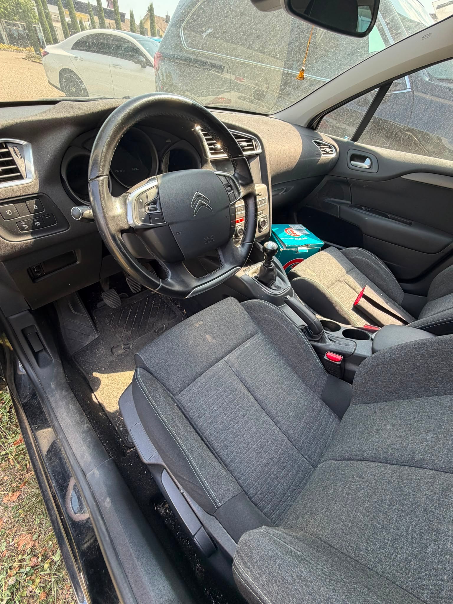 CITROEN C4 1.2 Pure Tech Shine-image-6