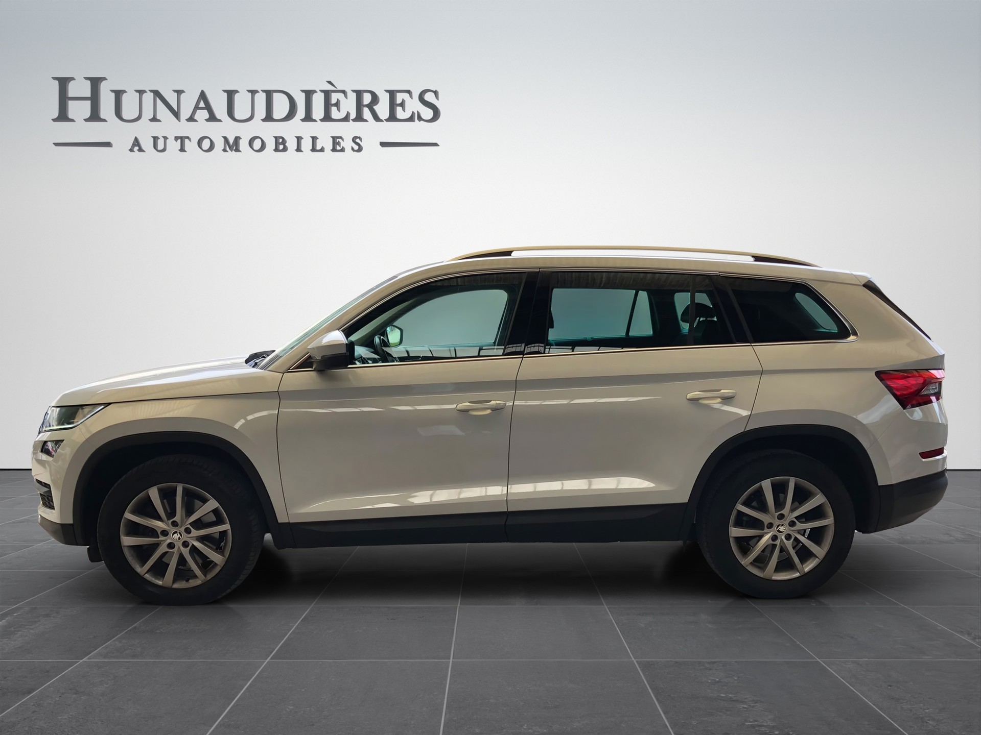 SKODA Kodiaq 2.0 TSI Style DSG 4x4-image-13