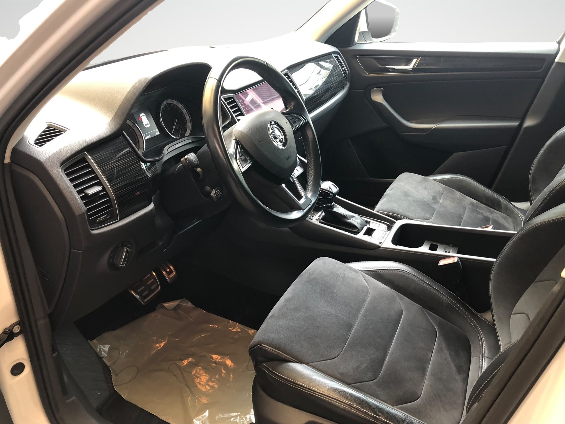 SKODA Kodiaq 2.0 TSI Style DSG 4x4-image-6