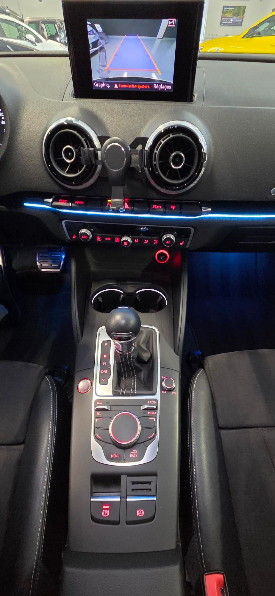 AUDI S3 Sportback 2.0 TFSI quattro S-tronic-image-7