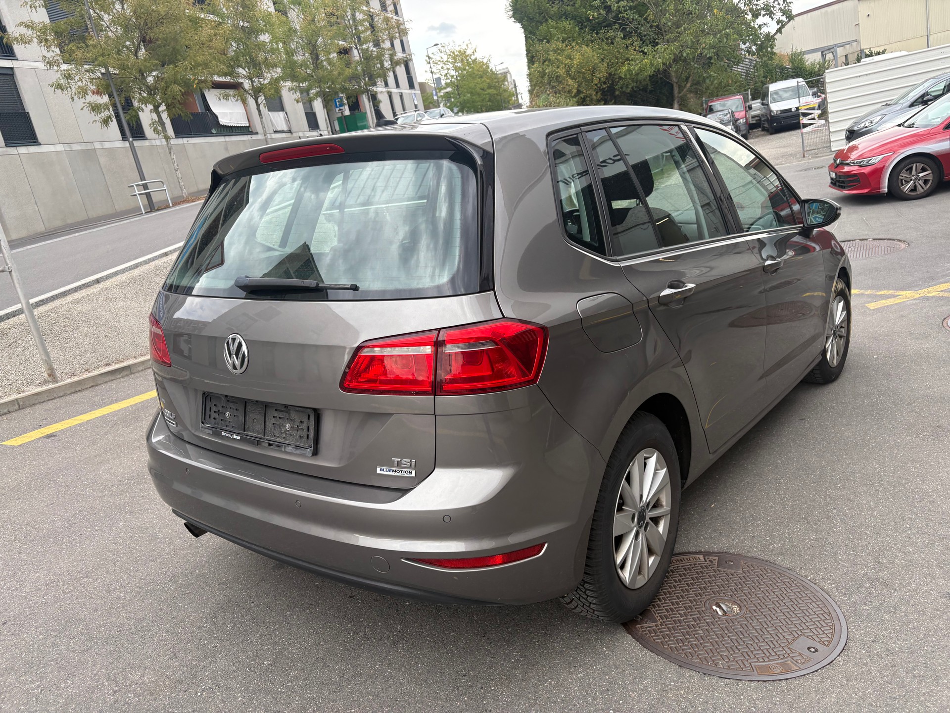VW Golf Sportsvan 1.2 TSI Comfortline-image-3