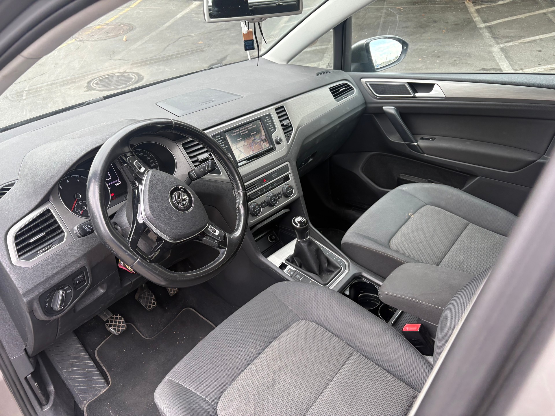 VW Golf Sportsvan 1.2 TSI Comfortline-image-6