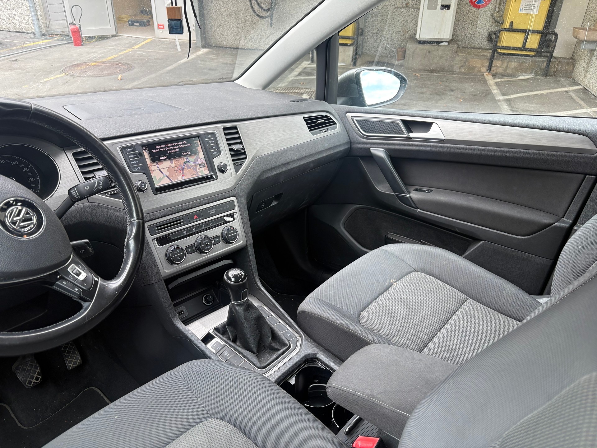 VW Golf Sportsvan 1.2 TSI Comfortline-image-8