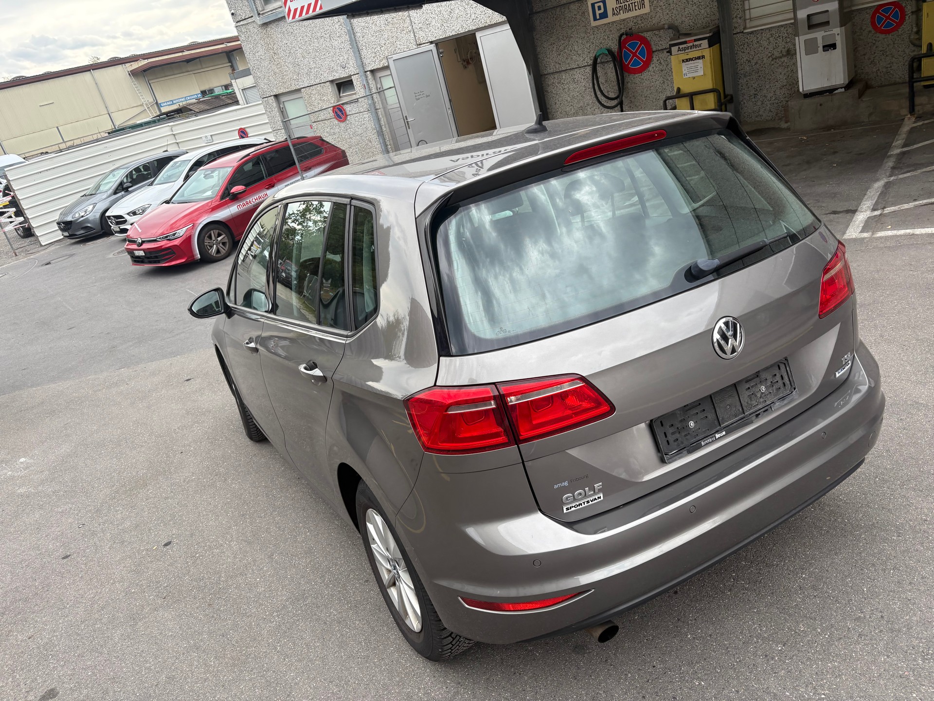 VW Golf Sportsvan 1.2 TSI Comfortline-image-5