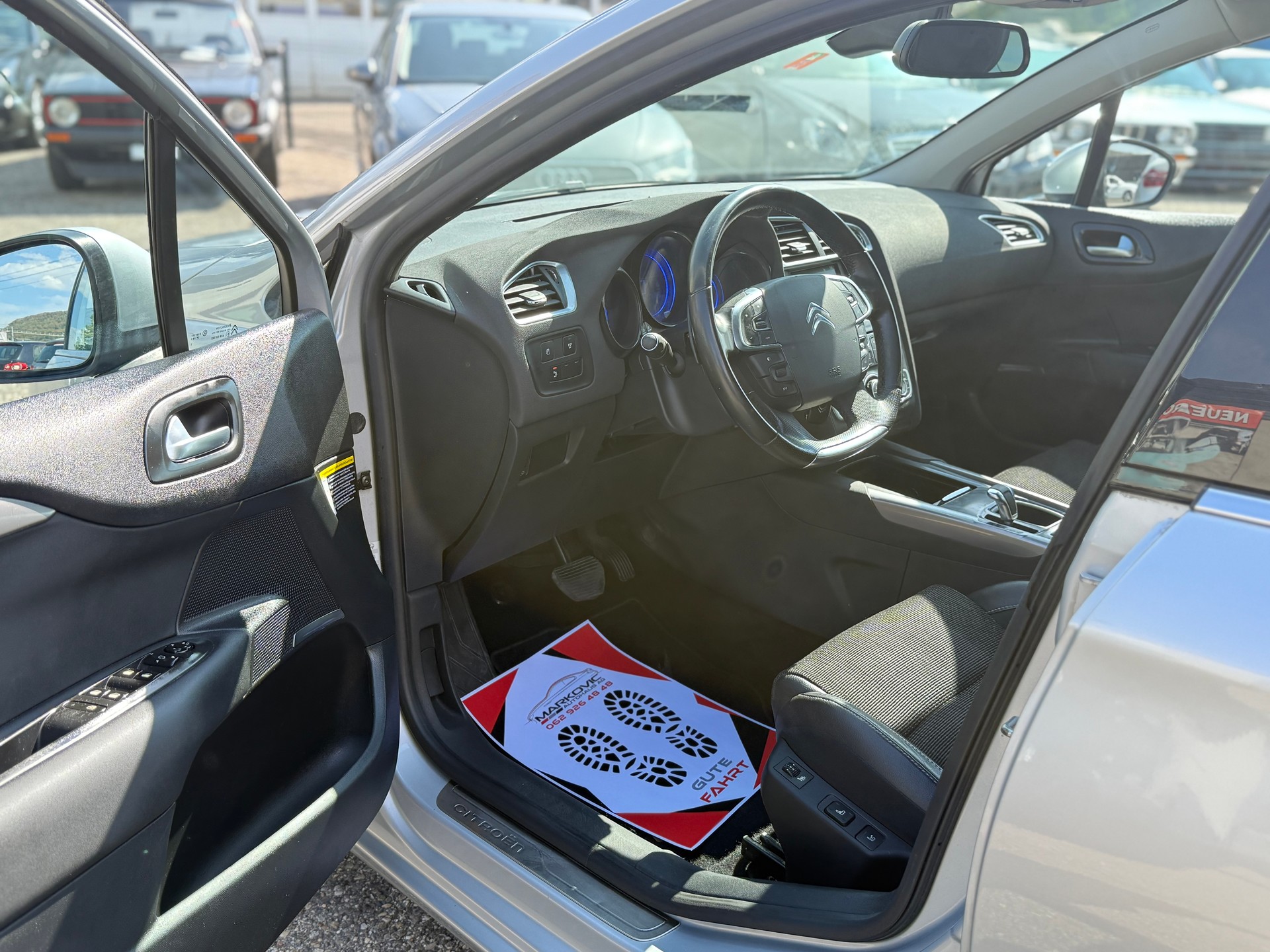 CITROEN C4 Berline 1.6 THP Exclusive EGS6-image-10