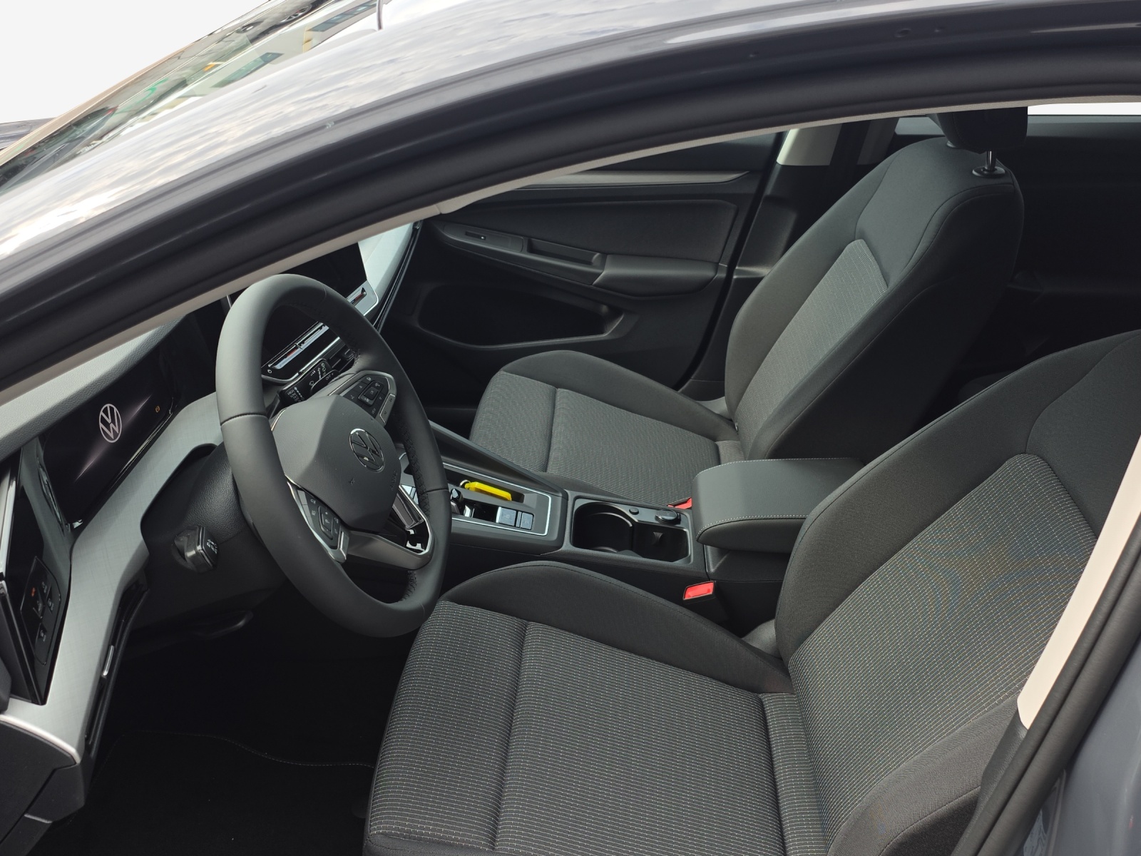 VW Golf 1.5 e TSI mHEV Value DSG-image-7