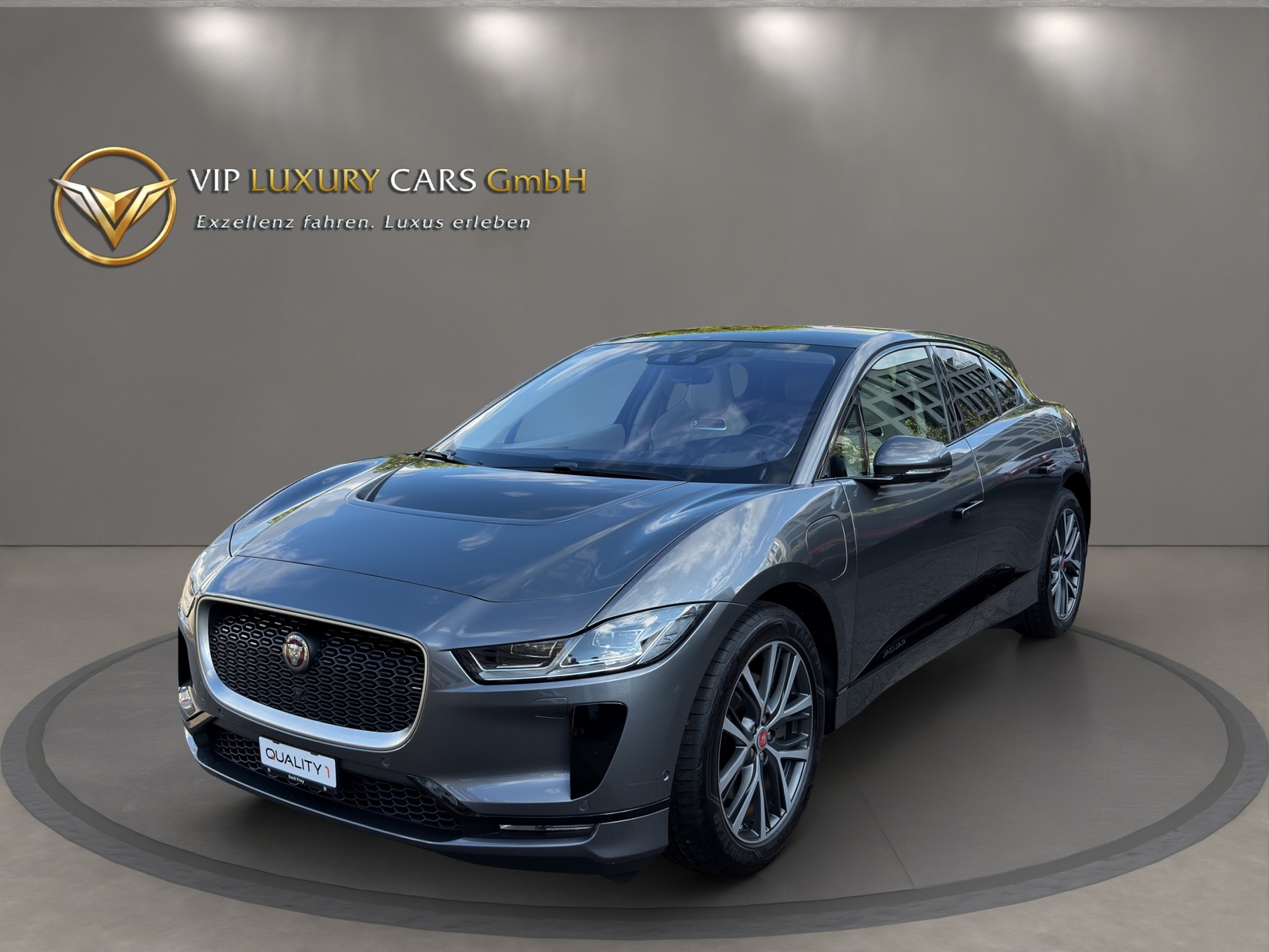 JAGUAR I-Pace EV400 First Edition AWD-image-1