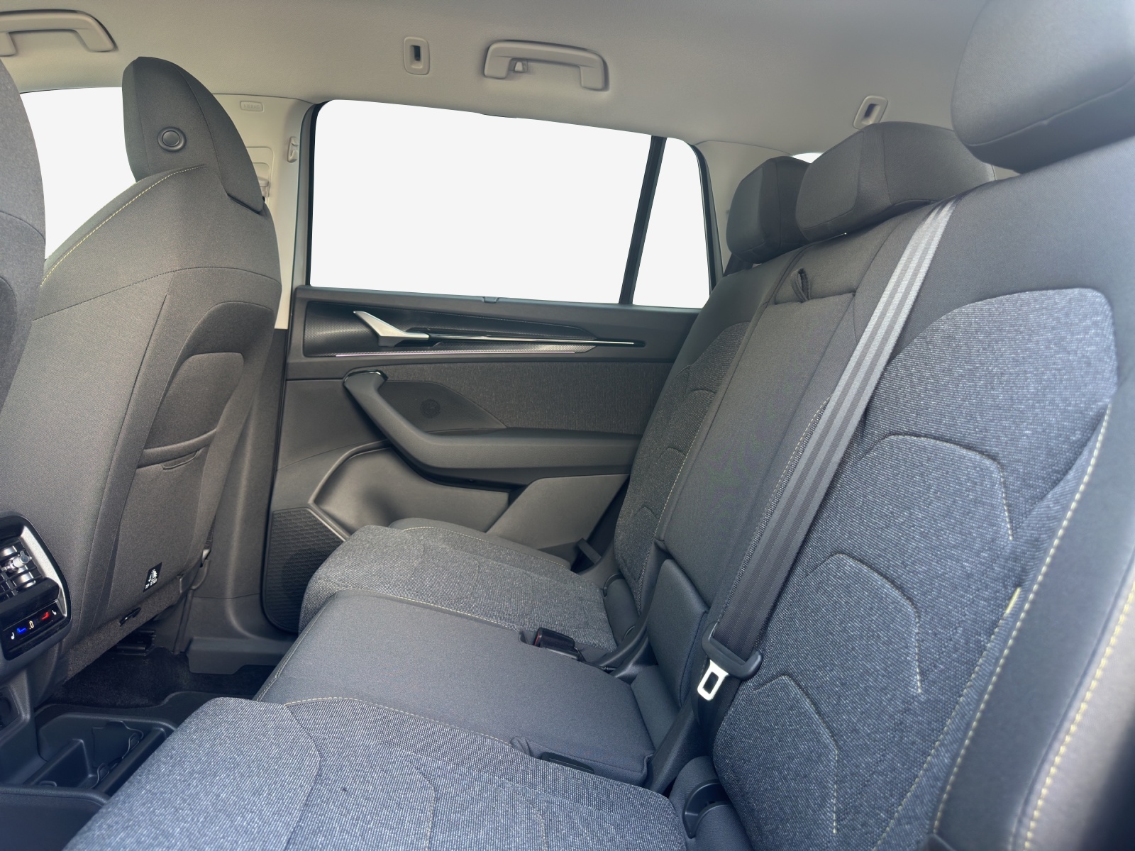 SKODA Kodiaq 2.0 TSI Dynamic 4x4-image-8