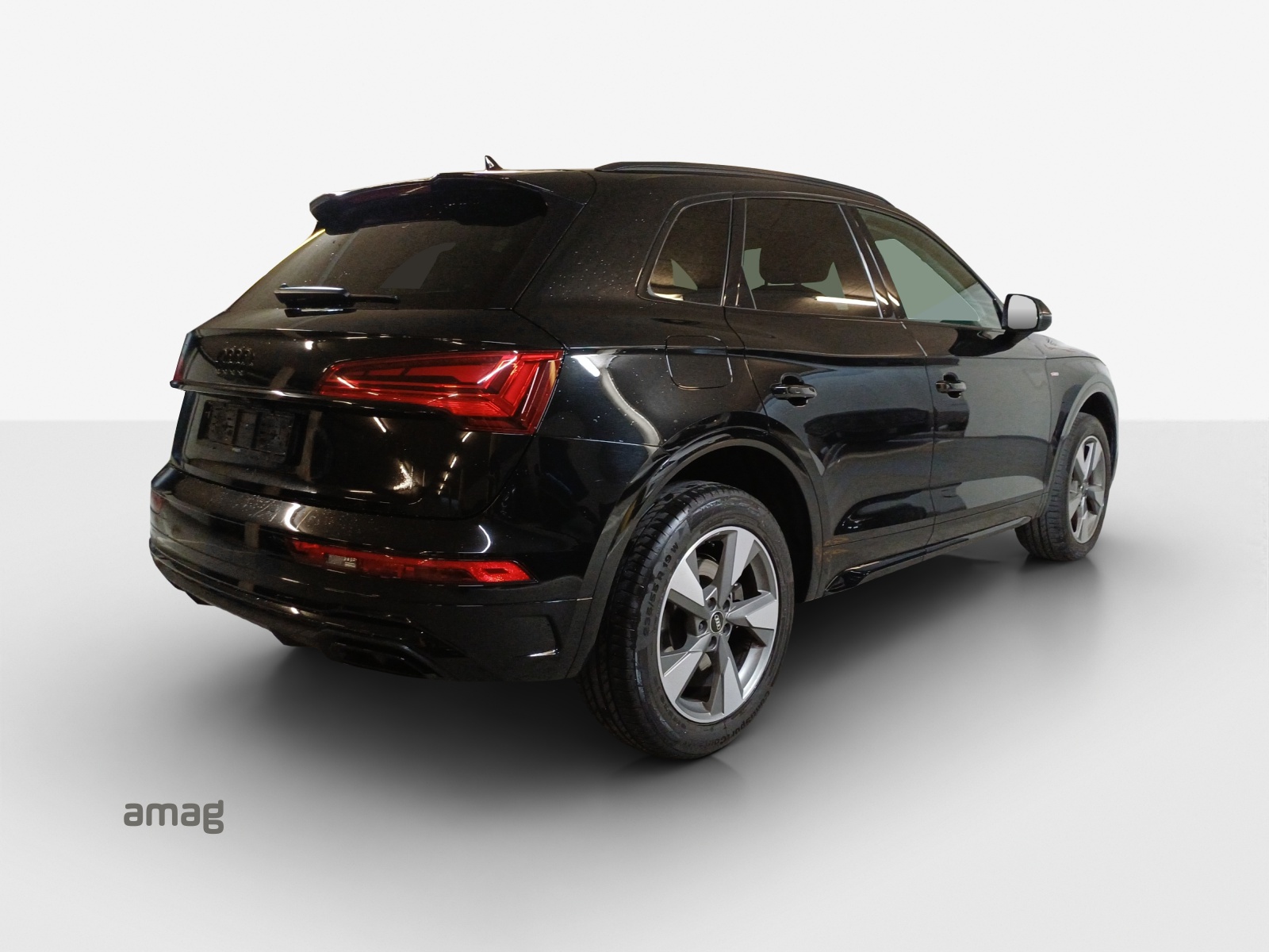 AUDI Q5 45 TFSI S-line quattro S-tronic-image-4